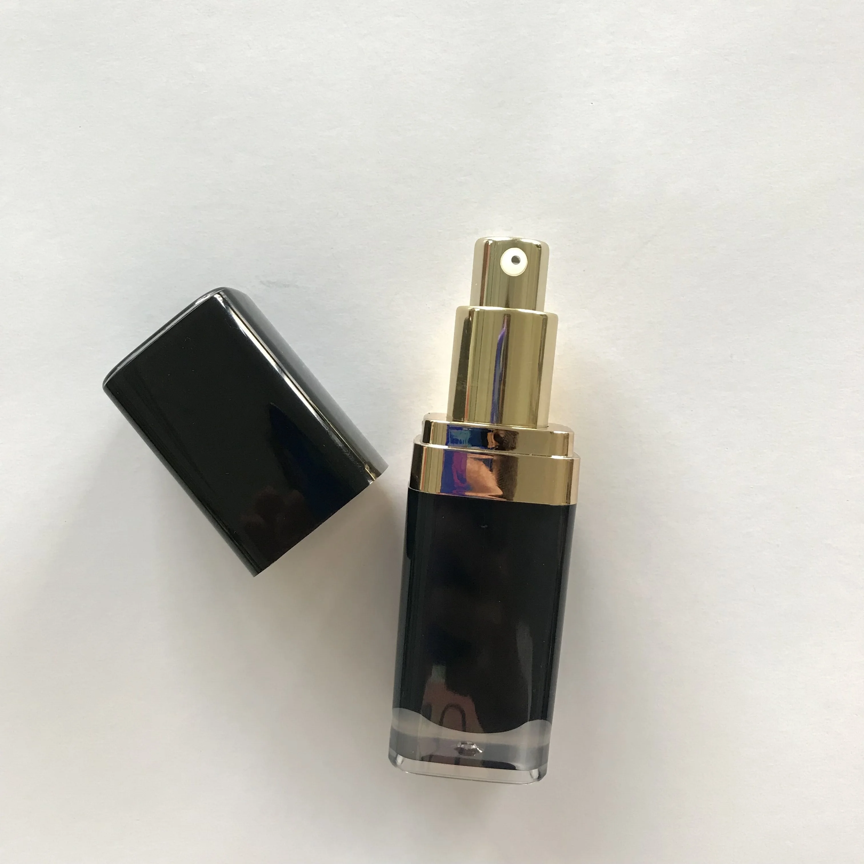 
15ml classic square PETG inner bottle lotion pump spray acrylic bottle 