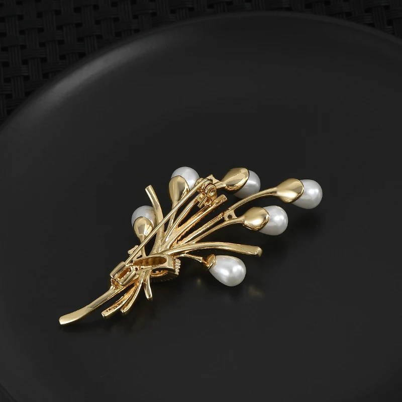Japan and South Korea Fashion Elegant Pearl Flower Bundle Brooch Creative Zircon Suit Cheongsam Pin Brooch Accessories Wholesale