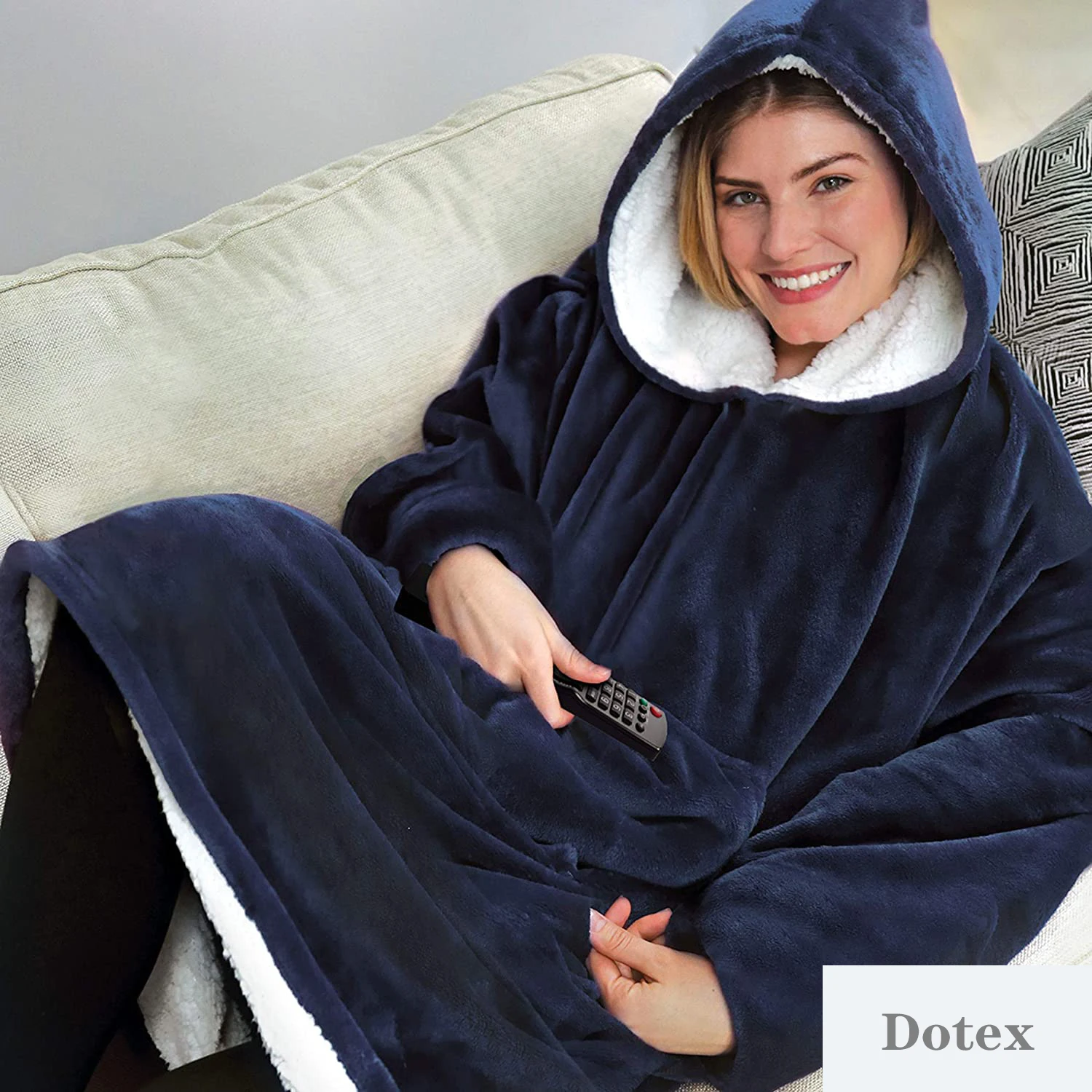 Microfiber Plush Coral Fleece Sherpa Blanket With Sleeves Super Soft Warm Outdoor Pocket Hoodie Adult Winter Hooded TV Blankets