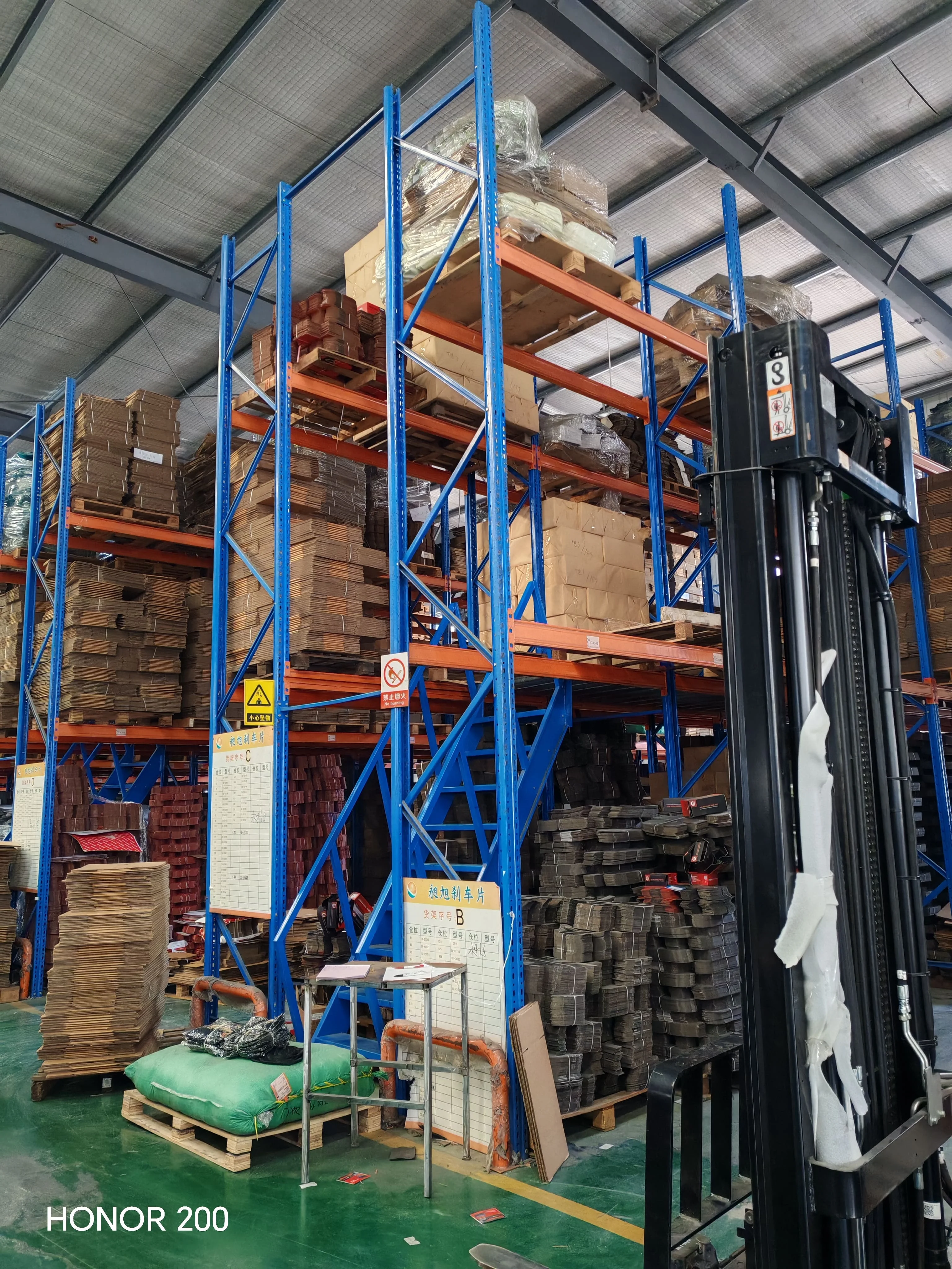 SDCX Auto Car Brake System Manufacturer High Performance brake pads D1324 Ceramic Brakes Pads for cars