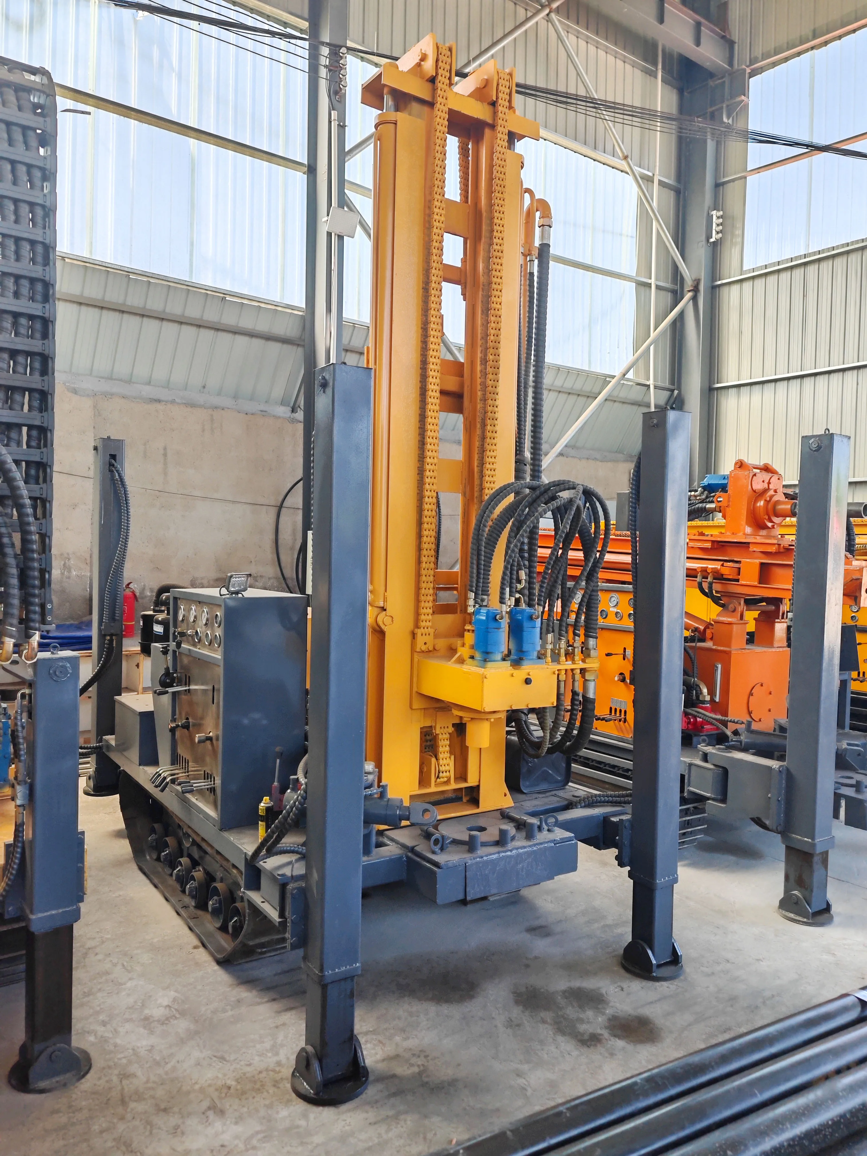 Best Selling 2023 China Remote Control Drilling Rig Macmax Exploration Well Digging Soil Drilling Rig Price Water Drilling Rig