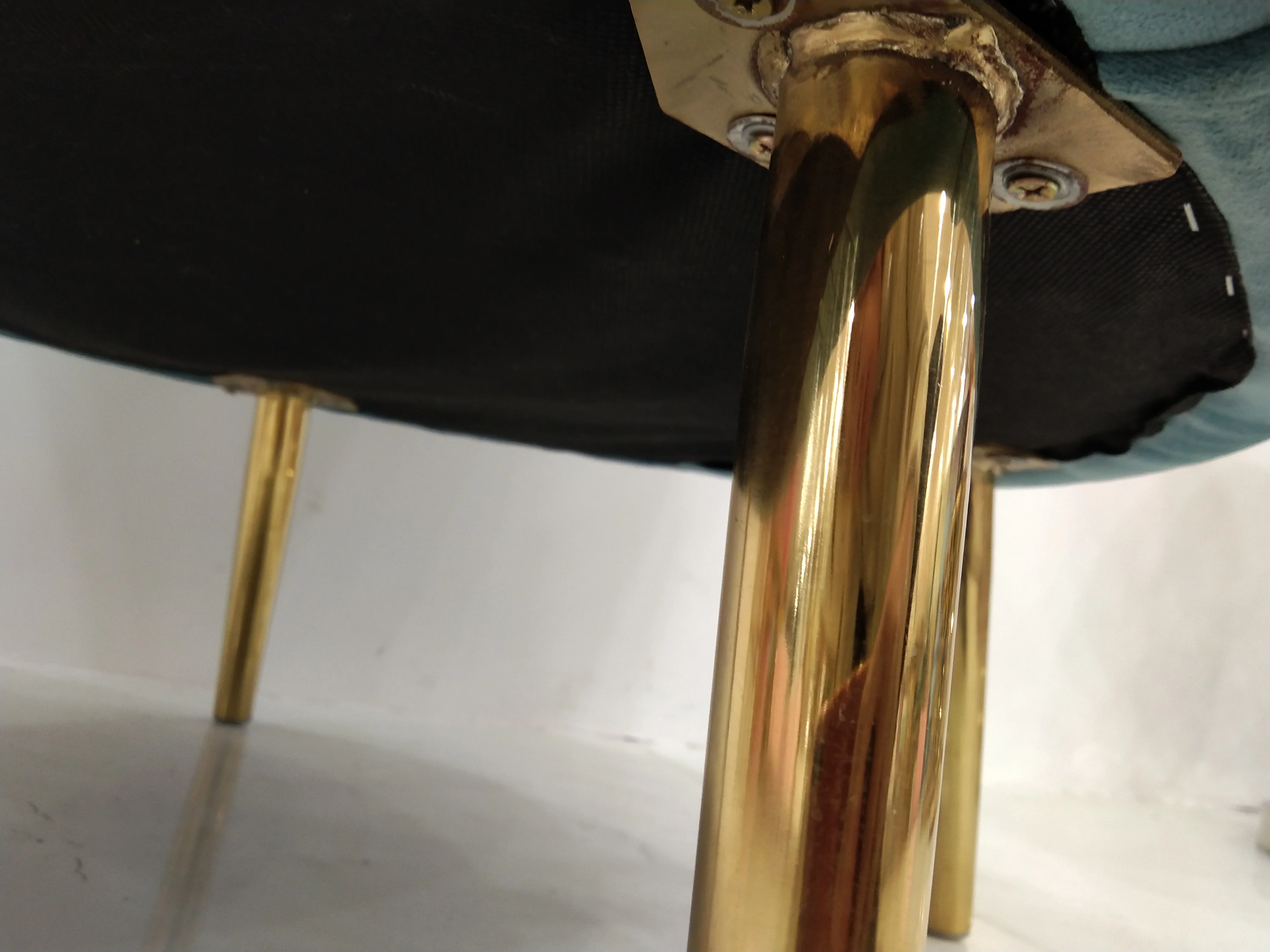 New Design Acrylic Coffee Table with Black Tempered Glass Top