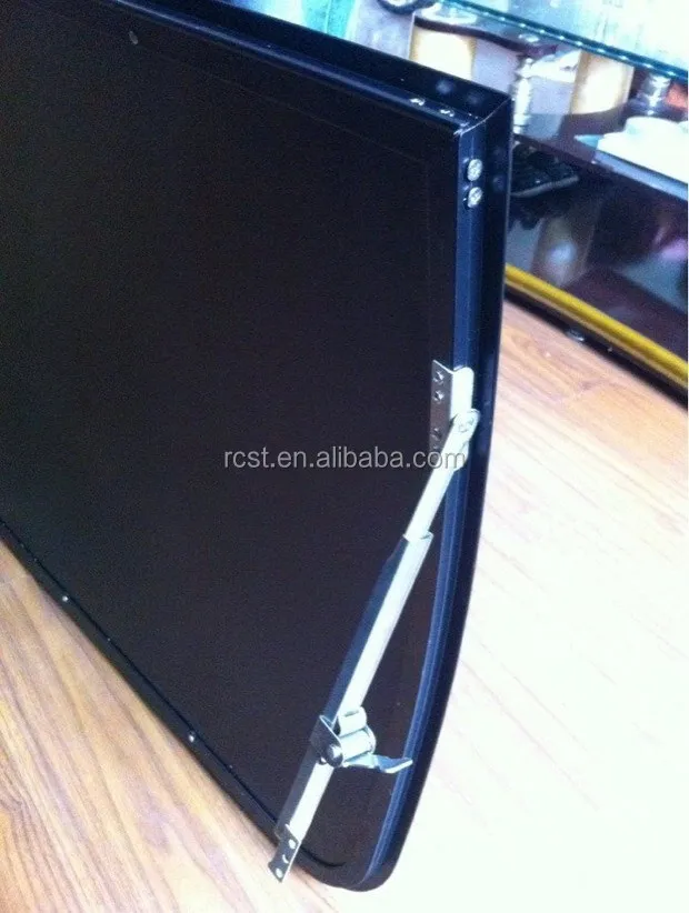 Caravan front window protection guard