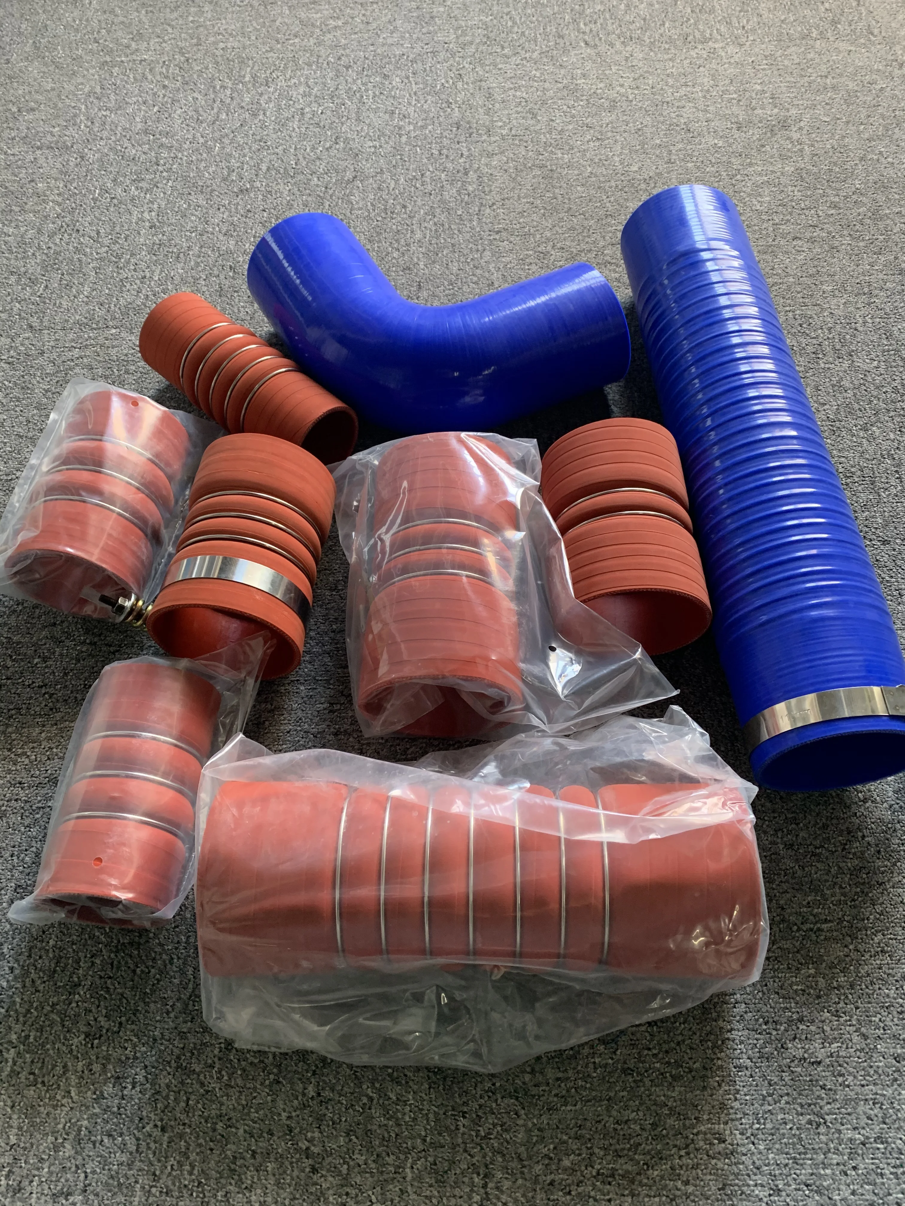 HV-SH21 Turbo hose / Silicone Hose for Truck (D=4inch L=12.5inch with 7 rings)