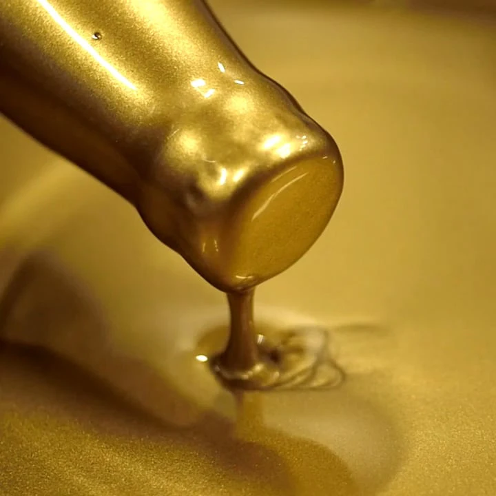 Flexible wine bottle sealing wax