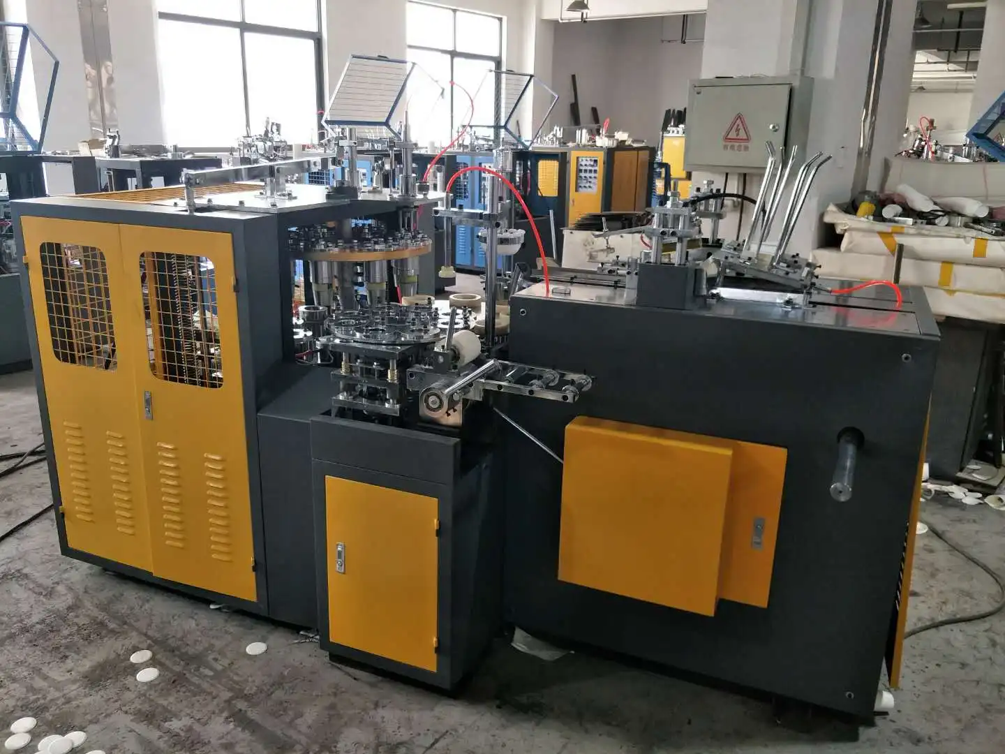 Китай, Лидер продаж, машина для производства одноразовых бумажных стаканчиков, цены (2 унции, 3 унции, 5 унций, 7 унций, 9 унций, 12 унций, 16 унций)