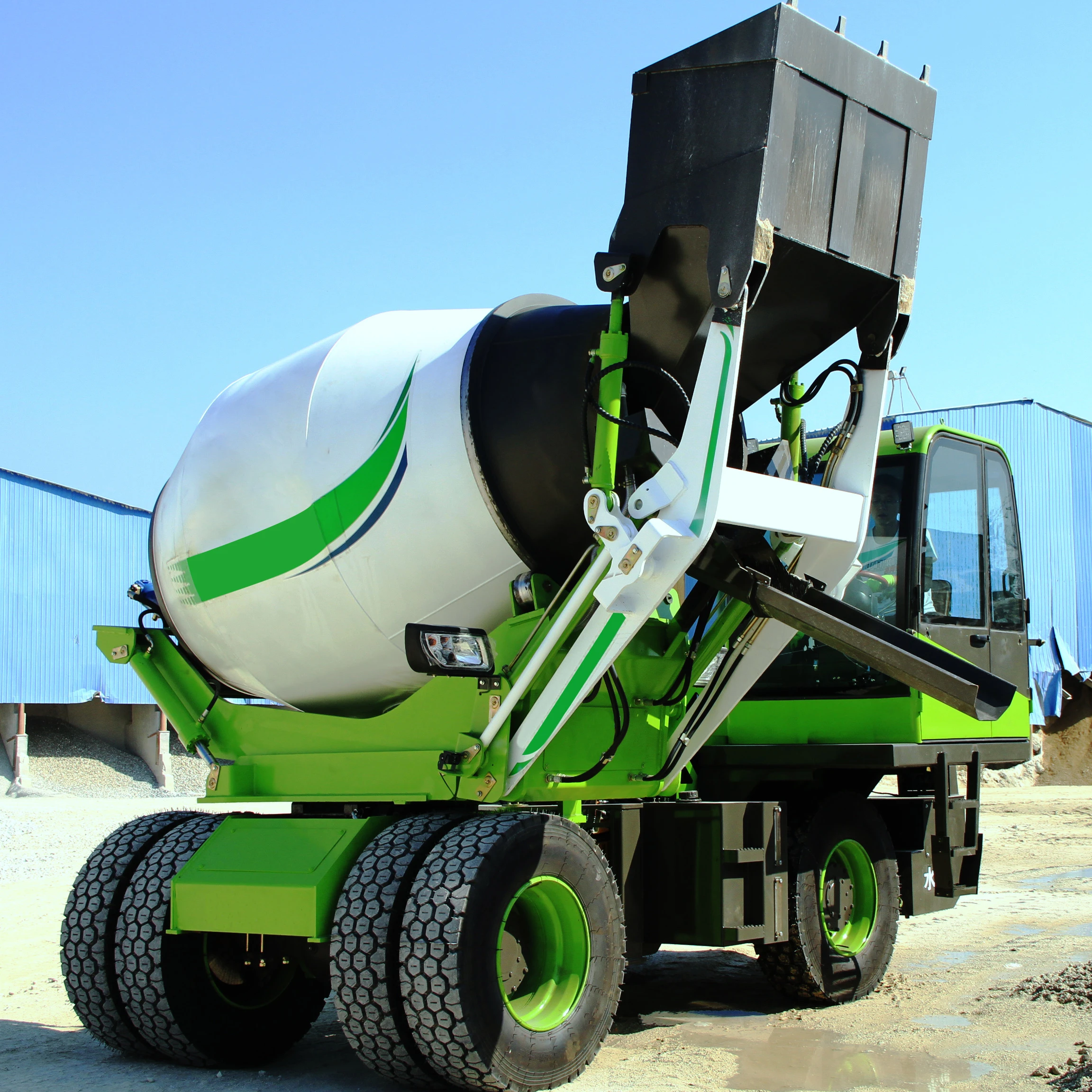 HUAYA self feeding diesel 3 3.5 cube mobile cement concrete mixer with self loading with Cab/CE