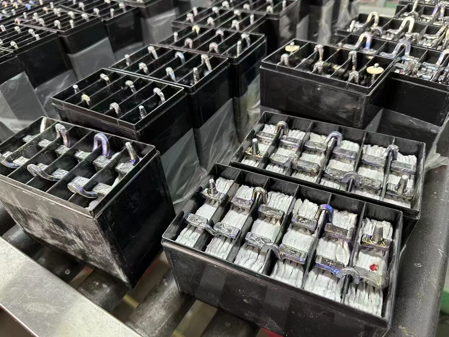 Premium Battery for Solar Energy Storage Systems Electric Wheelchairs Electric Bicycles/Scooters
