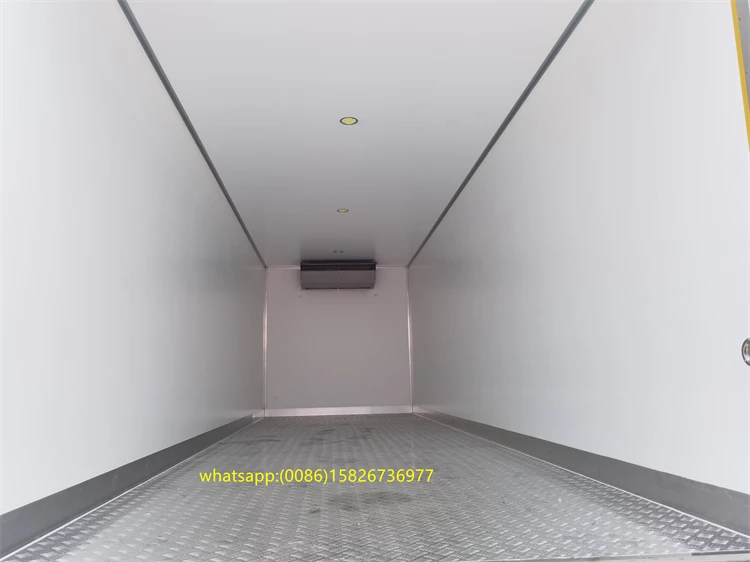 Japanese Thermo King 12 ton refrigerated truck GIGA Japan 15 ton refrigerators for trucks isuzu cargo truck