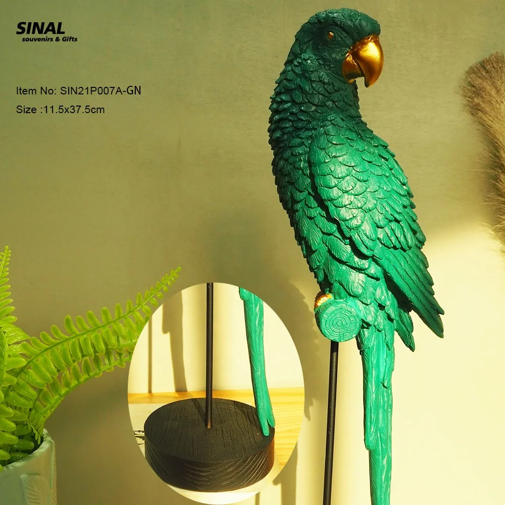 Wholesale Outdoor Decorative Garden Creative Furnishing Articles Resin Craft Parrot Statues Crafts Resin Bird Animal Statue