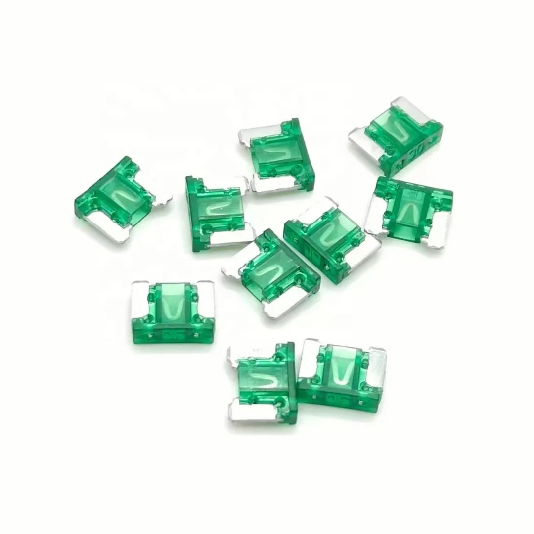 High quality Super Mini Auto Fuse Low Profile Small Fuse 5, 7.5, 10, 15, 20, 25, 30 AMP for Cars, Trucks