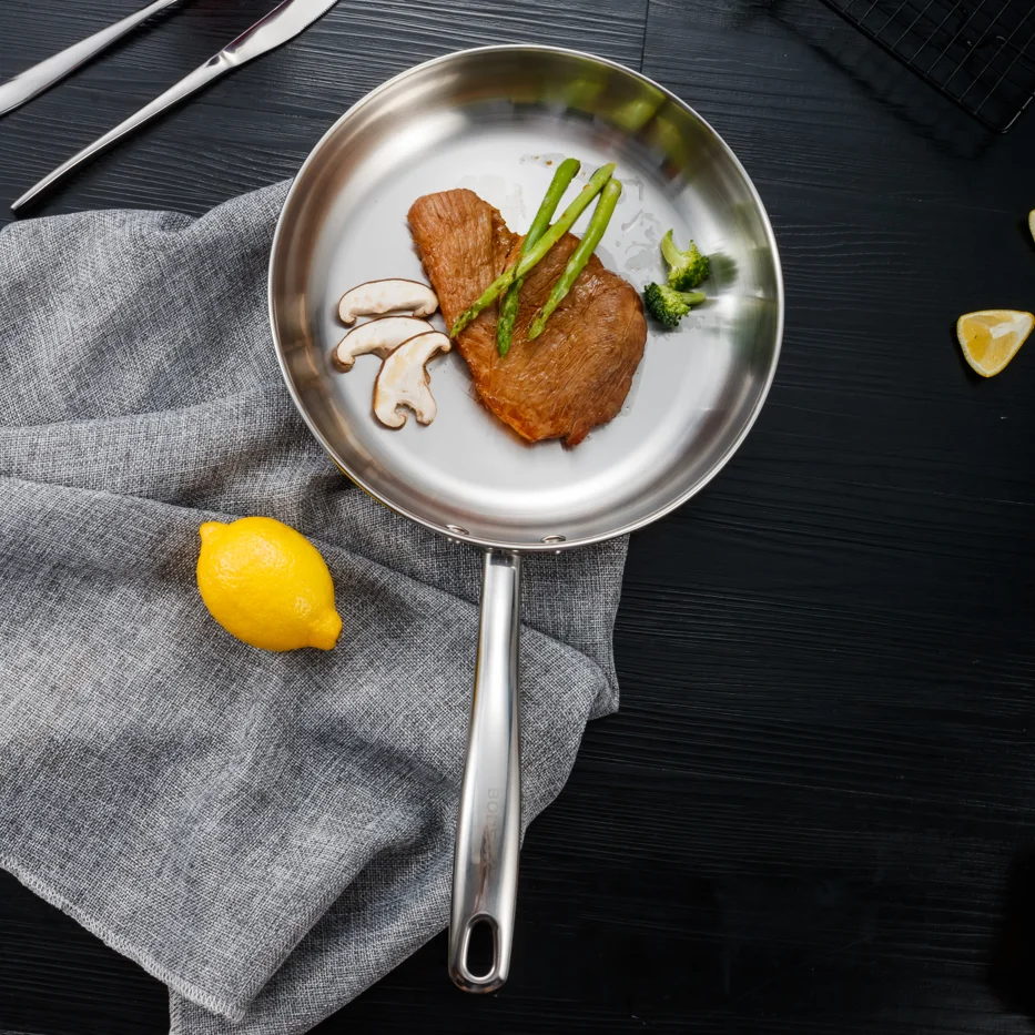 Factory wholesale stainless steel frying pans Kitchen cooking pans Induction non-stick pans are easy to clean at home