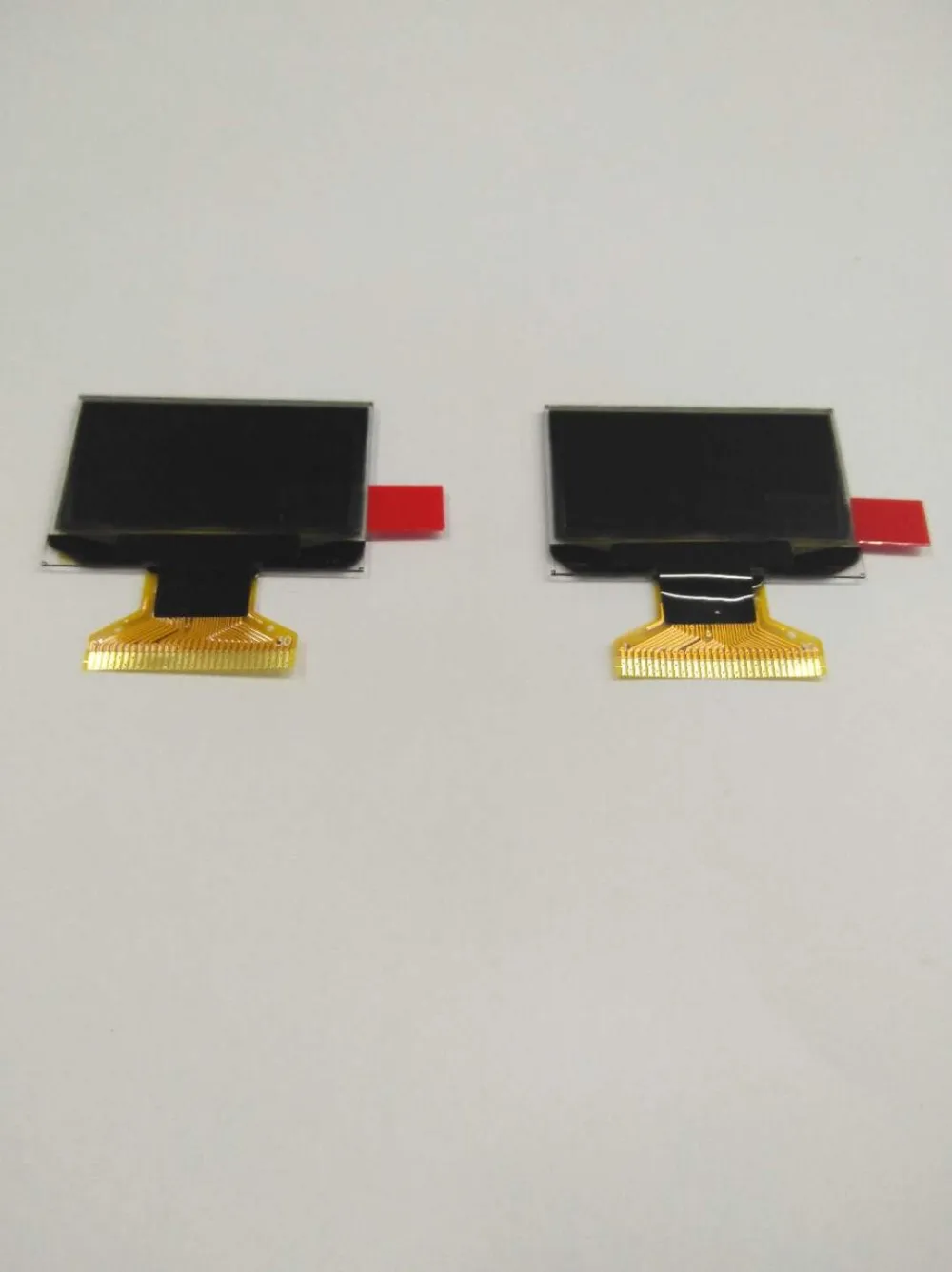 Popular 1.3 inch TFT LCD 1.3' 240*240 resolution  RGB interface IPS transflective normally black display for smart watch