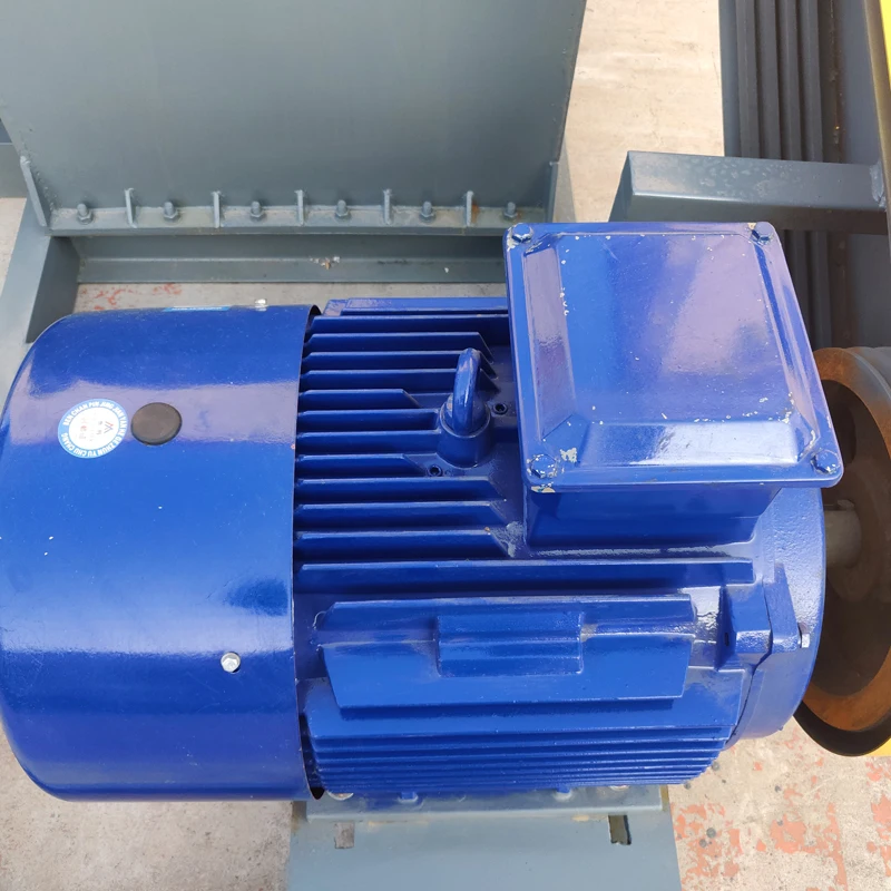 Small Livestock Animal Chicken Poultry Feed Mill Machine Mixer and Pellet Crusher Price