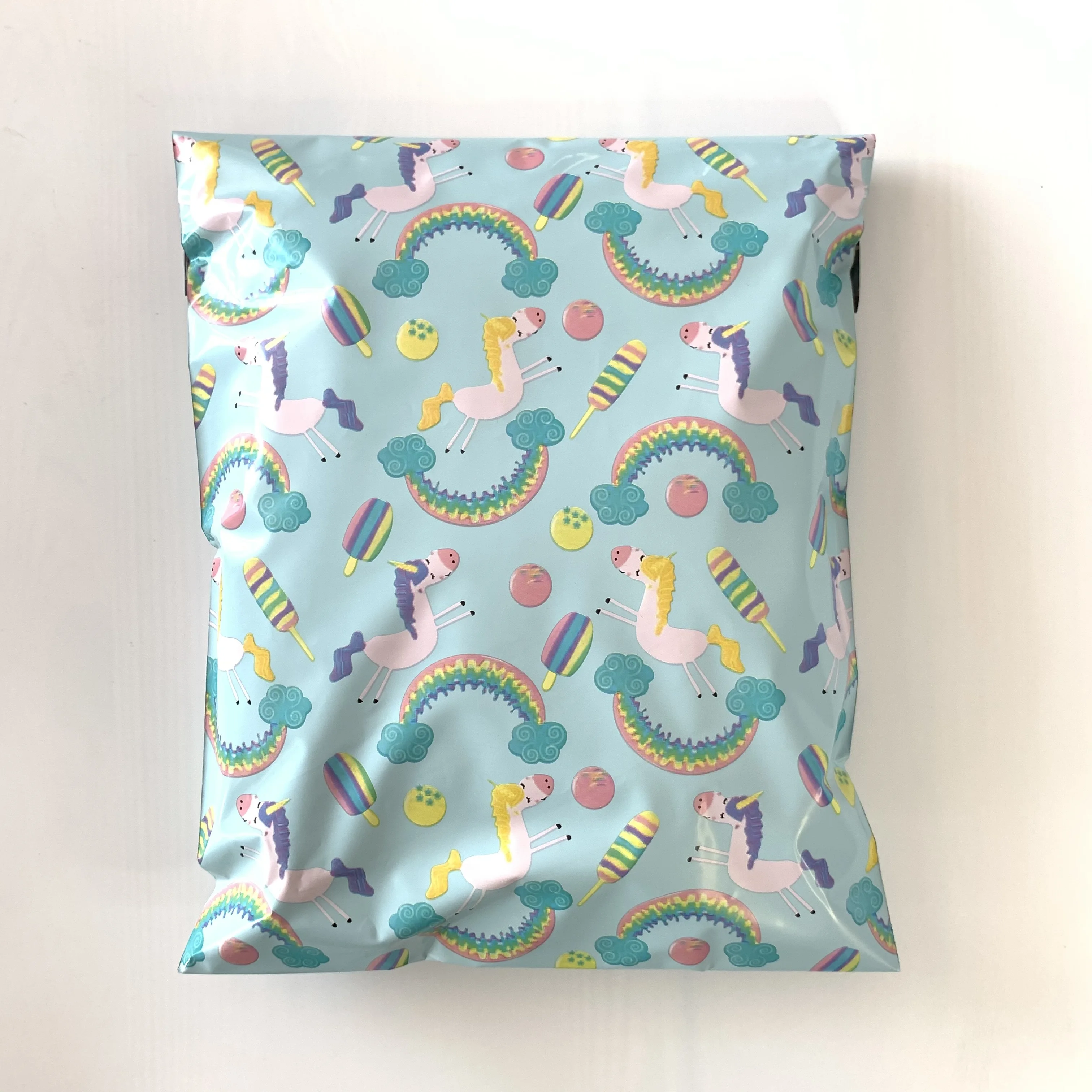 Custom Plastic Printed Colored Delivery Packaging Bags For Clothes Courier Bag Biodegradable Logo