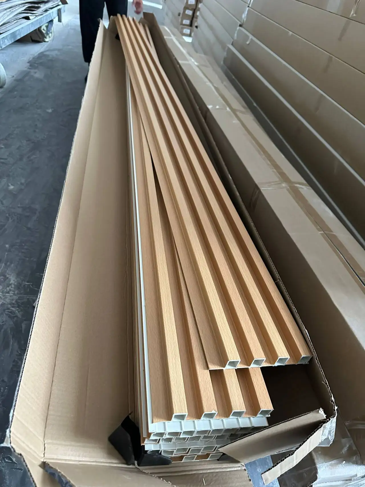 alternative to indoor Wood Grain ceiling panel lambrin PVC interior Fluted Wall Panel Wpc Designs for home wall Decoration