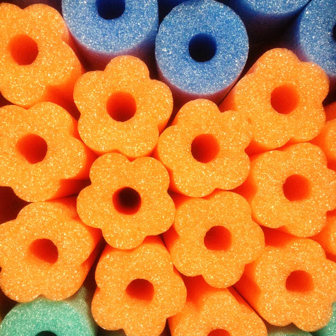 HUNLON manufacturer Colorful hollow EPE tube Float Swimming foam pool noodles