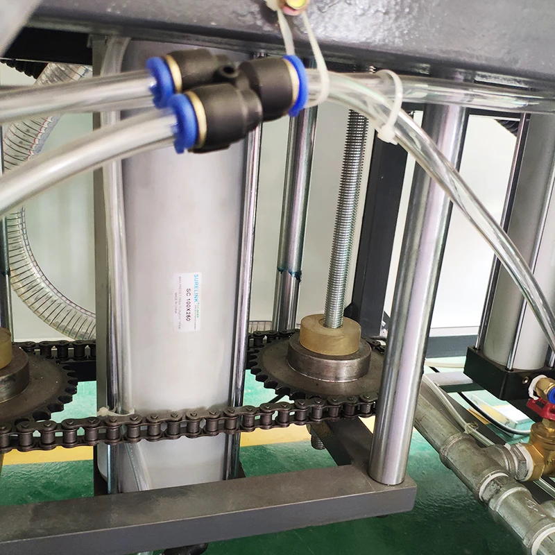 Guangzhou factory food container plastic vacuum forming machine for food lid