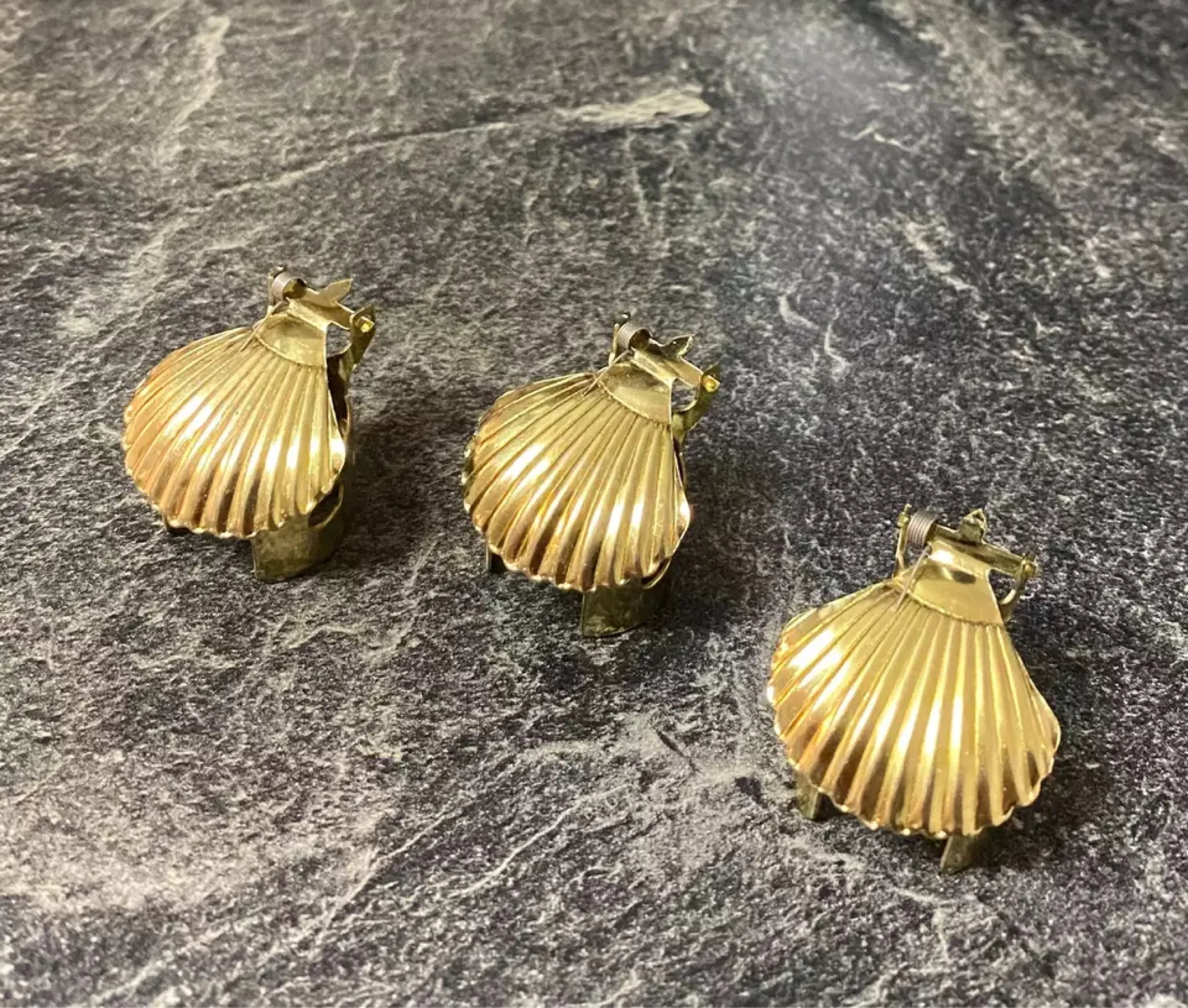 2023 Shell shape Rod wax metal safety candle trimmer ring automatic candle extinguisher