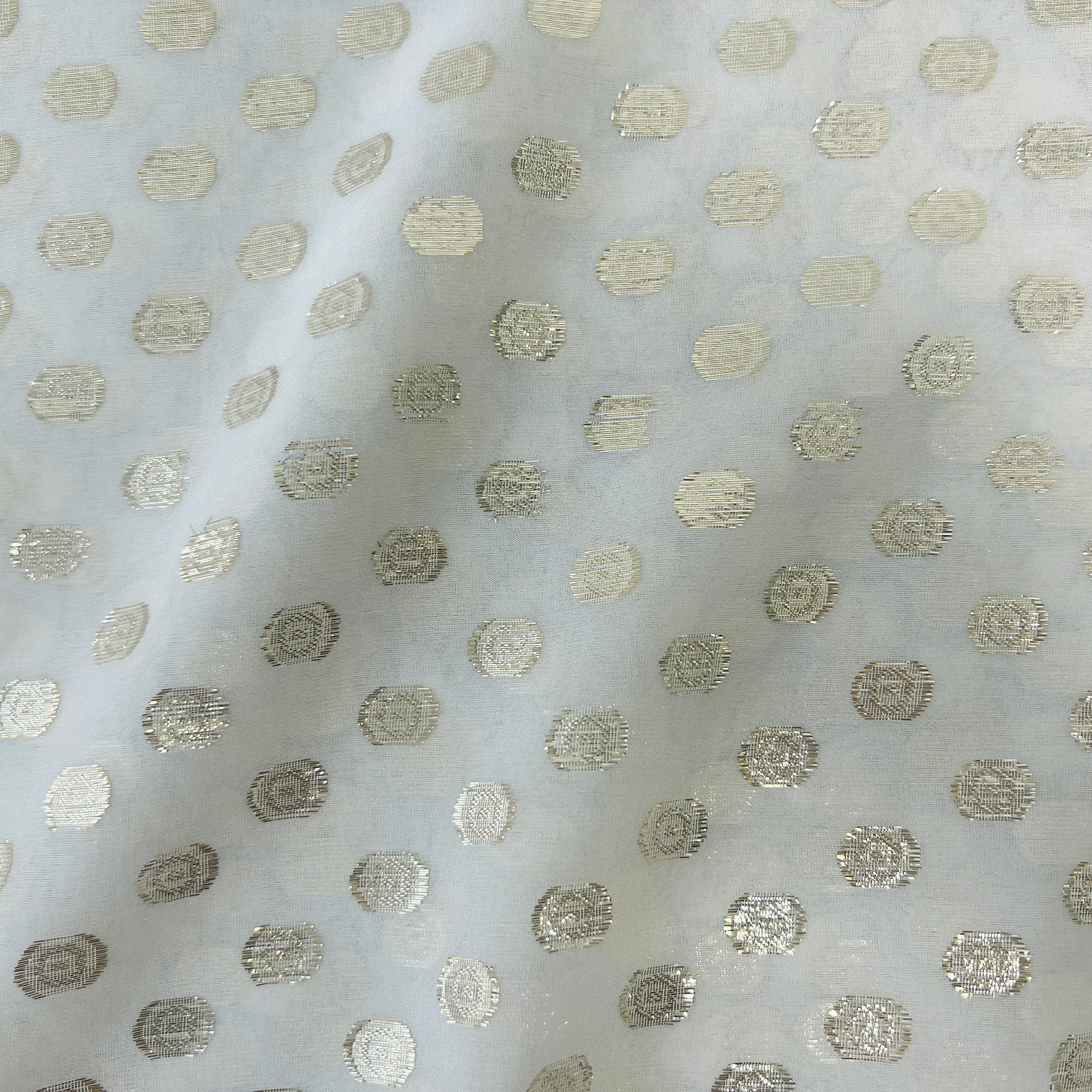 Wholesale 10.5MM Gauze Jacquard Silk Metallic Fabric For Women Dress