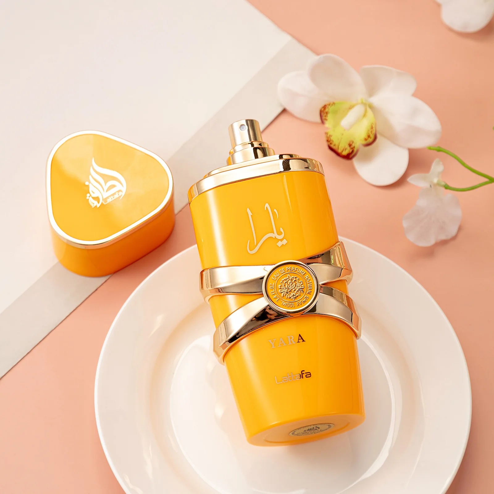 Arabic style retro perfume bottle golden palace style design high-end fragrance gifts show elegance and luxury
