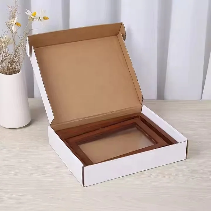 Top Grade Corrugated Board Gift Box for Clothes Shoes Perfume Socks-Custom Printed UV Finish Matte Foil