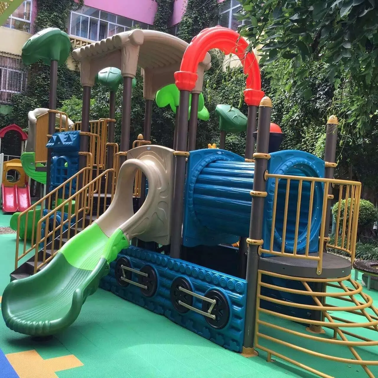 High Quality Manufacturer Kids Outdoor Playground Equipment Set