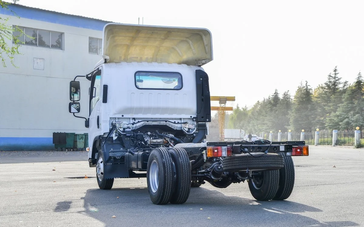 Шасси ISUZU KV100 700P FTR FVR 4X2 isuzu бренд 5 тонн 4x2 Легкий грузовик грузовой автомобиль для Salem Duty в наличии