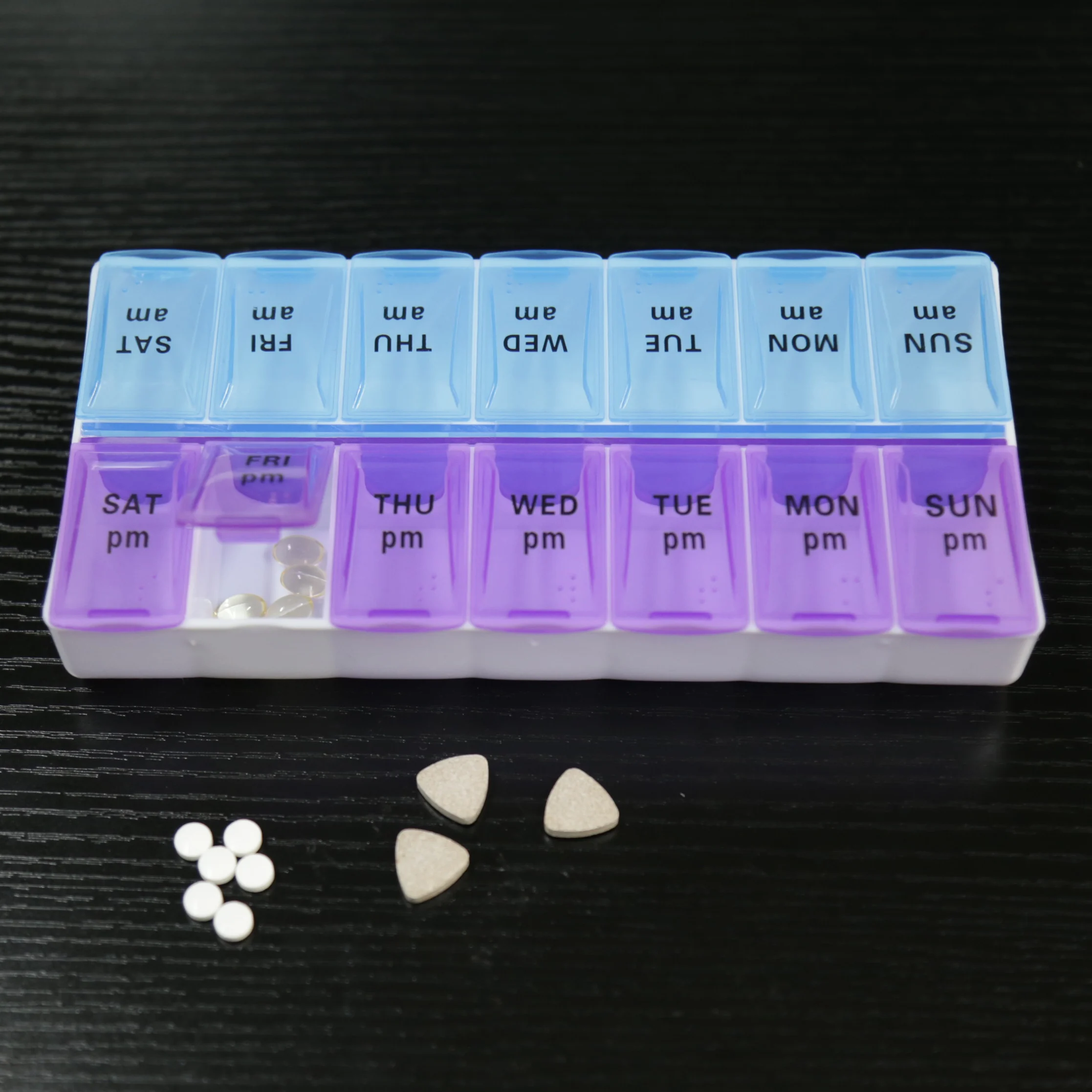 Weekly Pill Organizer, 7 Days Portable Travel Pill Box, Large size Plastic Pill Box