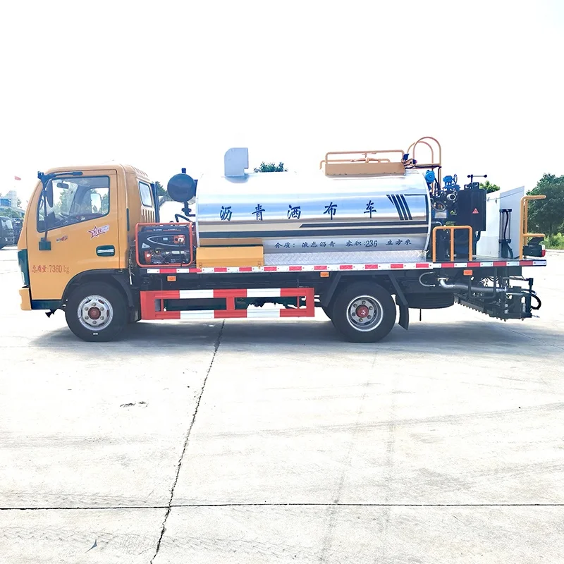 Dongfeng Small 3Ton Bitumen Sprayer Truck Intelligent Asphalt Distributor Truck for Road Construction