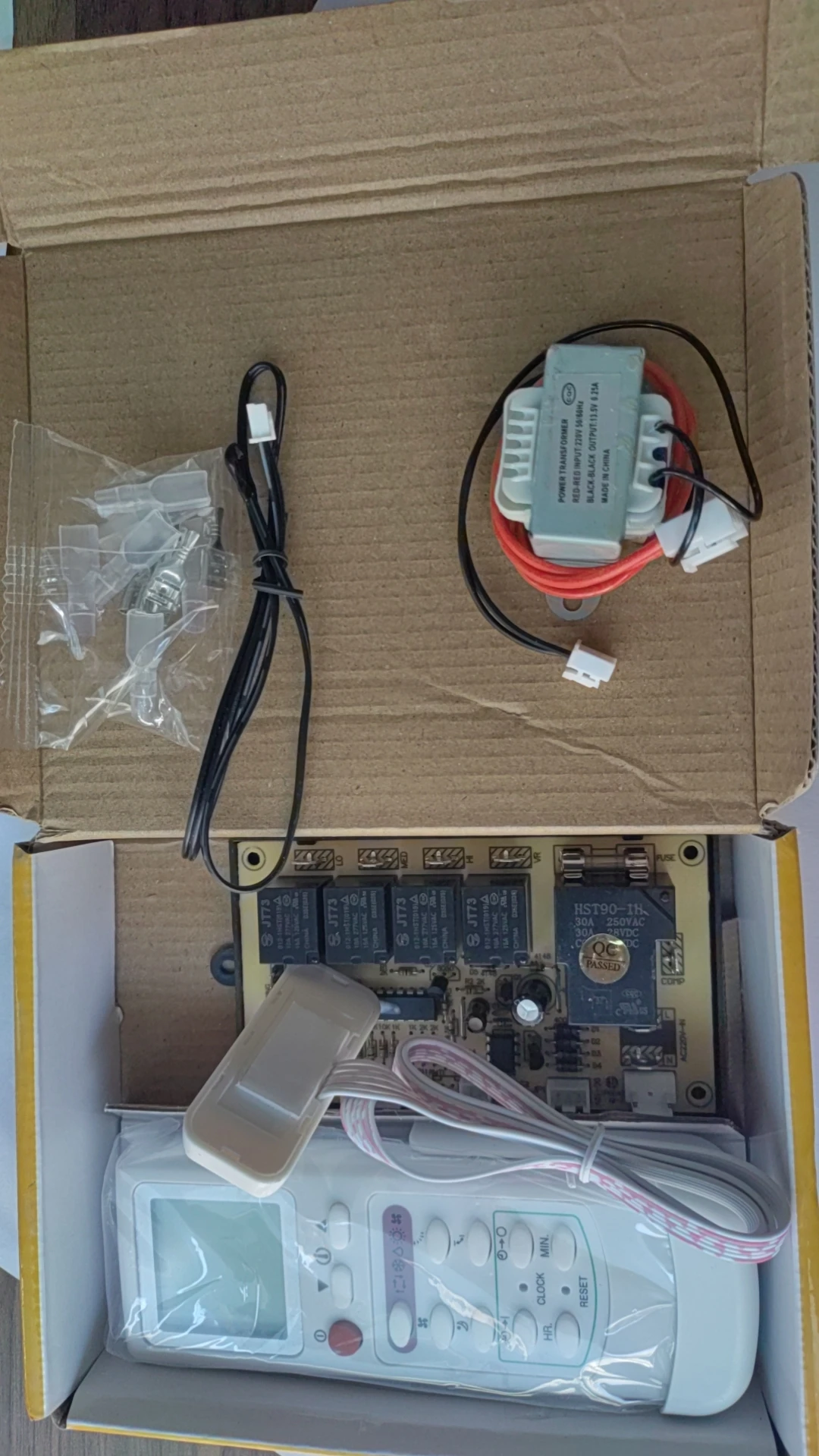 Universal A/C Remote Control System QD-U02B+