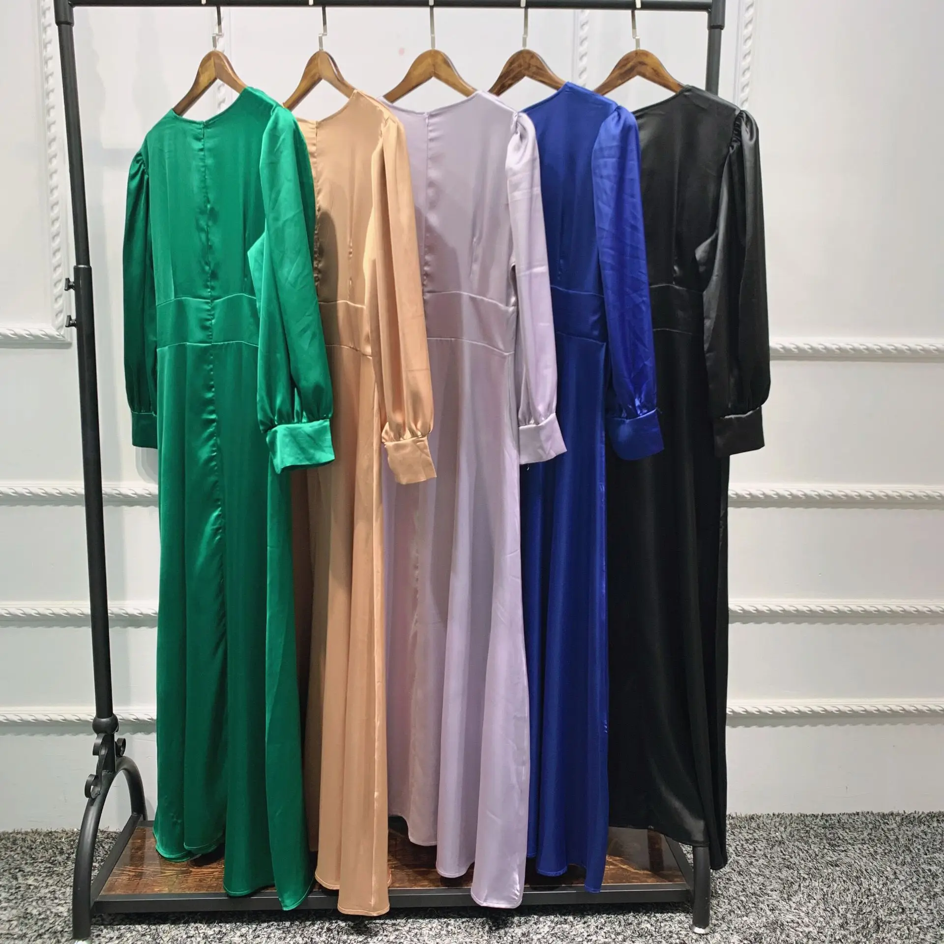 New Arrival Cheap Price Satin Dresses Muslim Beading Muslim Women Dress Elegant Muslim Dress Islamic Clothing