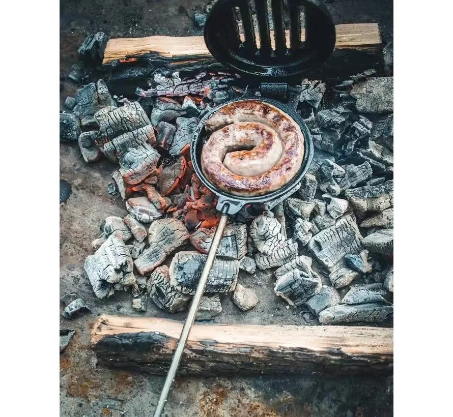 Cast Iron Round Patty and Jaffle Iron Burger Waffle Pie Maker with Long Wood Handle  Bread Tongs Outdoor Bakeware Camp toaster