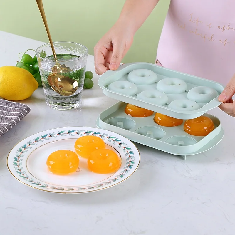 3D doughnut shape 6 grids PE funny ice maker plastic ice cube mold for chilling cocktail juice whiskey
