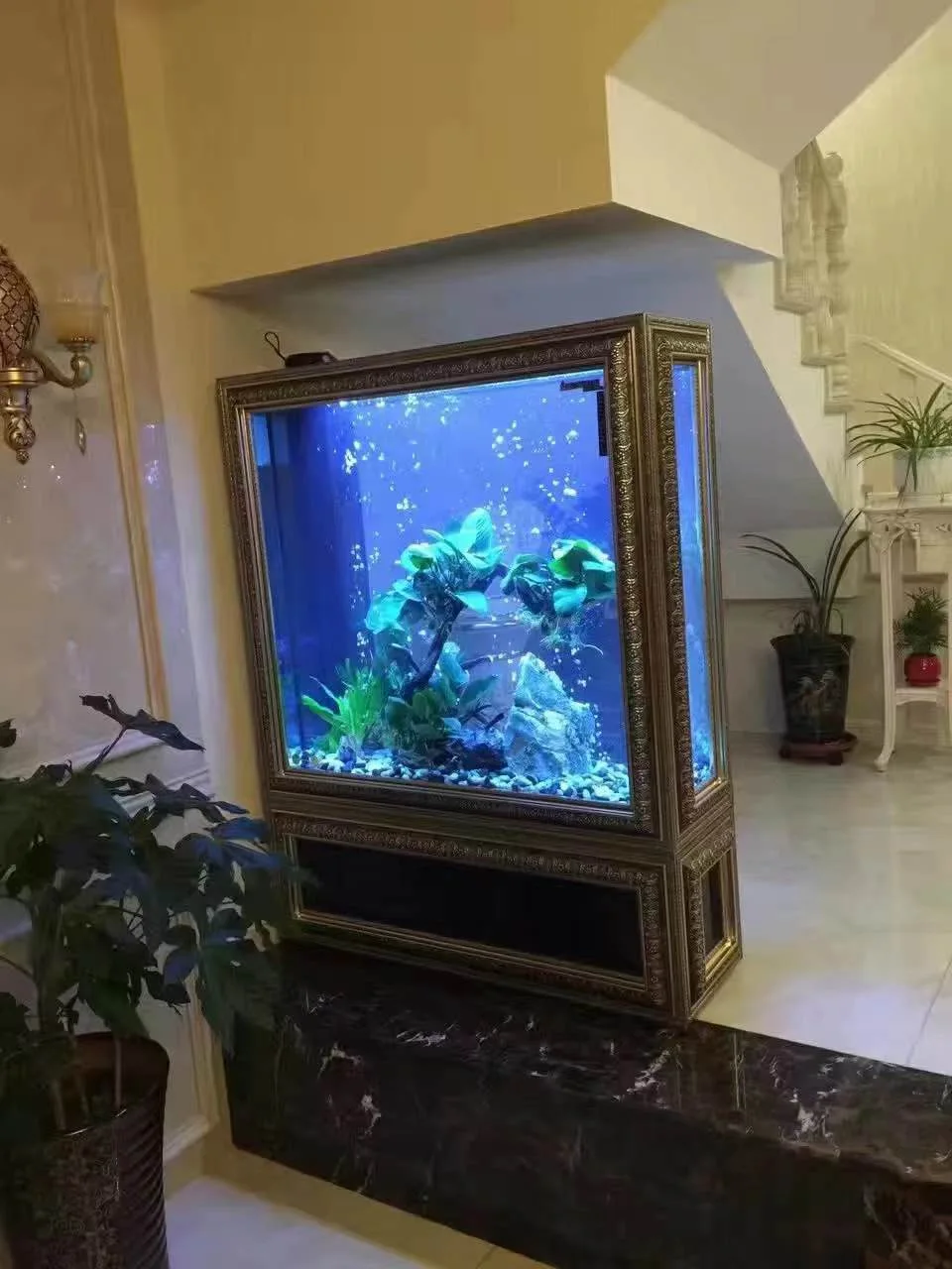 Aquarium Glass Customized Color Use Arowana Koi Fish Landscape Fish Aquarium Tank Fish Tank Vertical Home Aquarium 1000 Liter
