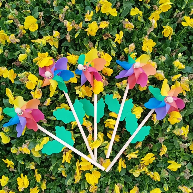 Plastic Windmill Wind Spinner Wood Handle Kids Toy Lawn Garden Yard Party Decor Outdoor Ornaments Handmade