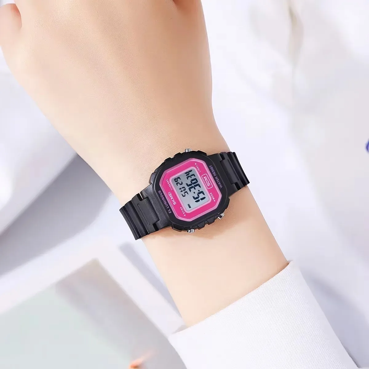 Skmei 2326 Unisex Electronic Watch 50m Water Resistant Sport Style Alarm Multifunction Digital 12/24 Hour Clock EL Light Watches