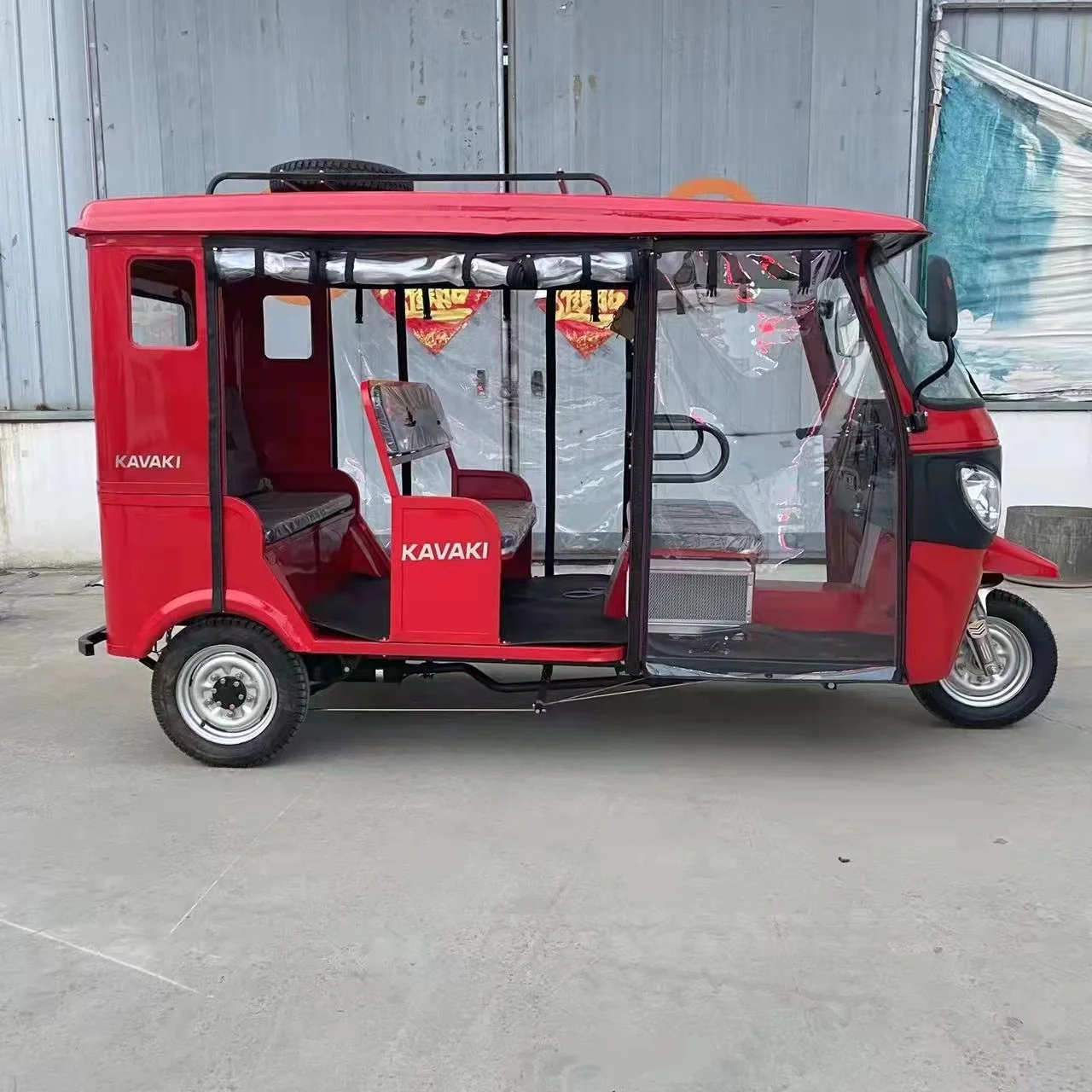 6 Passenger Auto Rickshaw Taxi 200cc Gasoline Bajaj Motor Tricycles