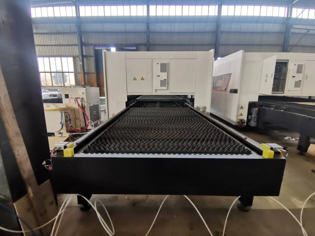 Cheap personalized automatic laser cutting machine 1000W 2000W 3000W 4000W 6000W