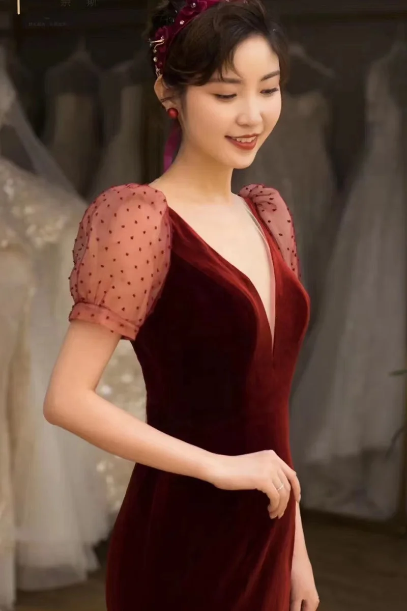 Luxury red Halter column short sleeves backless bridal maid wedding dress 2020