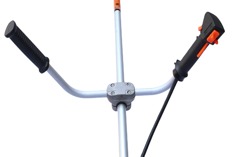 Portable hand held 2 stroke engine trimmer grass cutter with metal blade