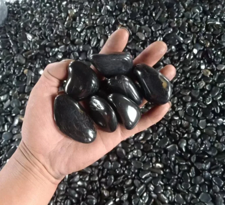 Wholesale of High Polished Pebble Landscape Stones from Nanjing Factory for Garden Decoration or Paving