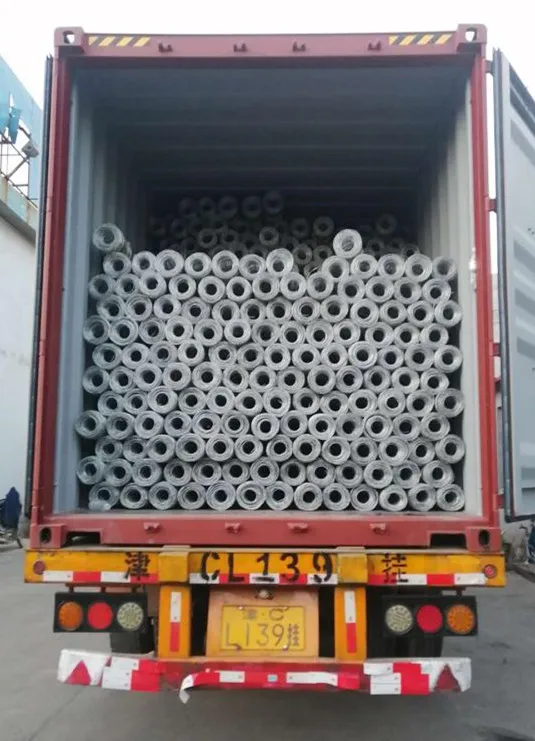 Loading pic of field fence.jpg