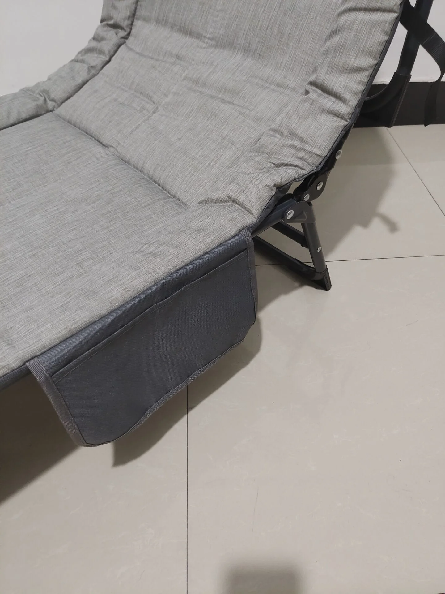 Thickened and filled American folding bed for rest outdoor self-driving tour emergency