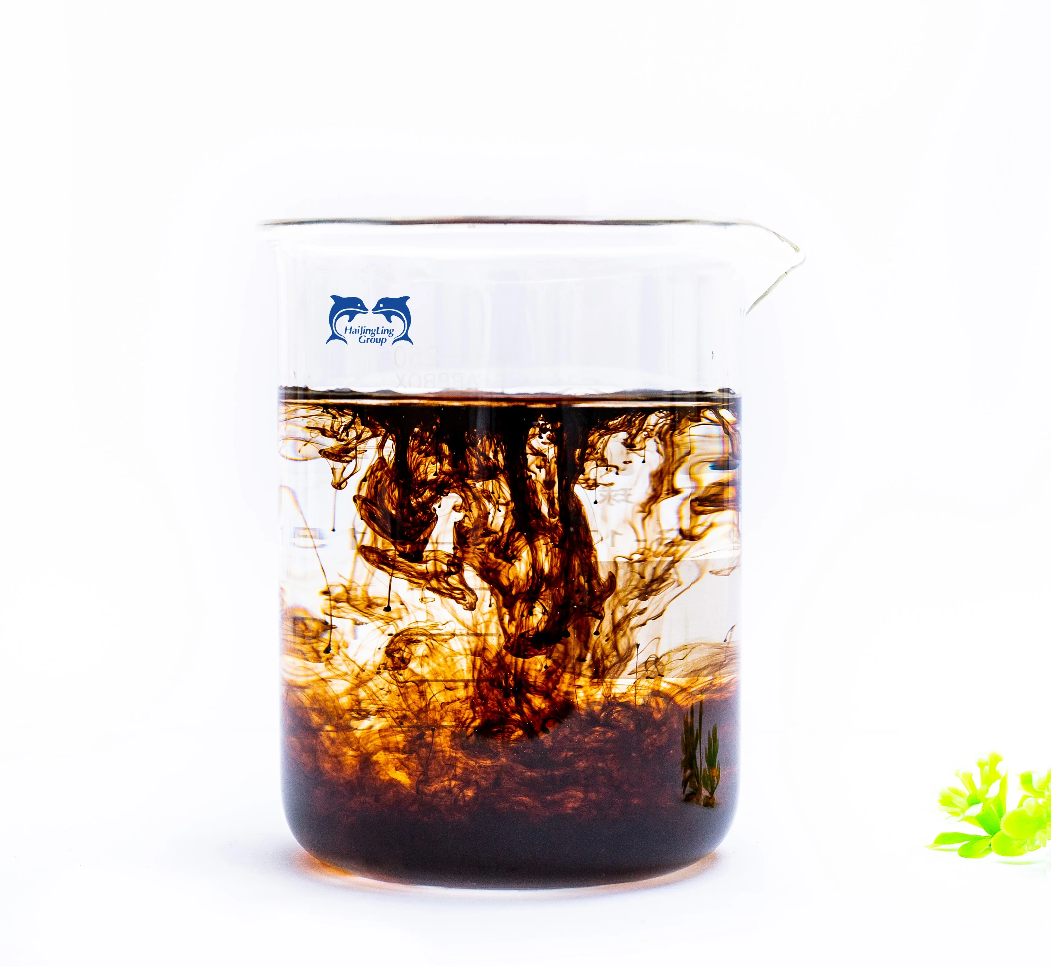 Seaweed extract flake viscosity is high and easily soluble in water nutrients comprehensive cold resistance
