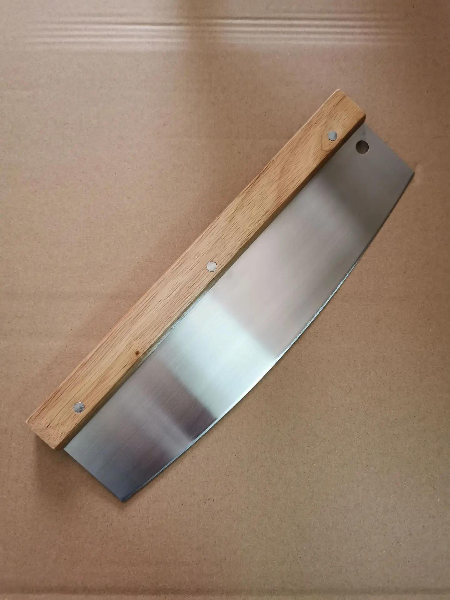 Stainless Steel Wooden Handle Scimitar Baking Tool Wooden Handle Half Moon Pizza  Bread Swing Knife Flour Knife Pizza Cutter