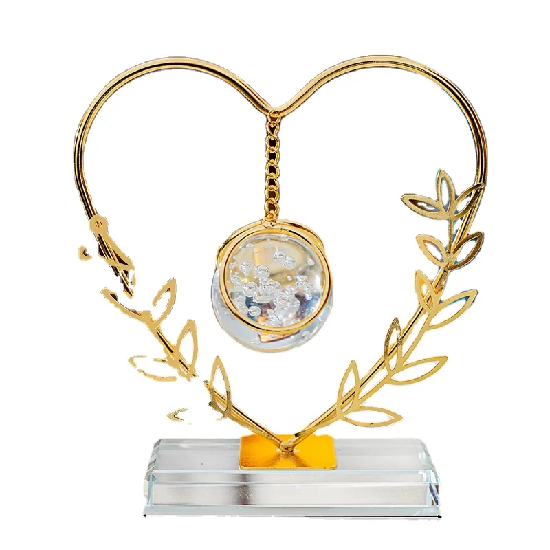 Clear Crystal Ball Decoration Gold Iron Modern Decorative Ornaments for Home Living Room Bedroom Office Decor Heart Shape