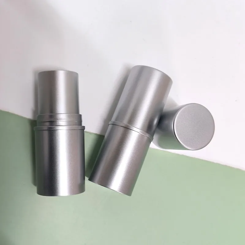 M104 White deodorant container 8g 10g big capacity round foundation concealer stick tube lip blam for cosmetic packaging