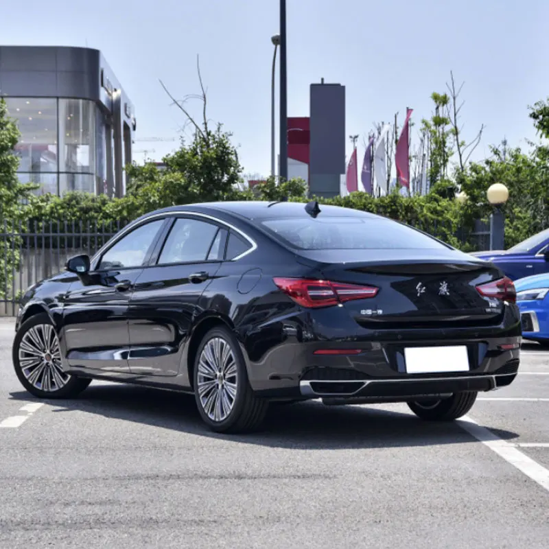Подержанный автомобиль оптом сделано в Китае Hongqi H5 1 8 T Zhilian баннер рифма версия (2022 модель) Хорошее качество автомобиля