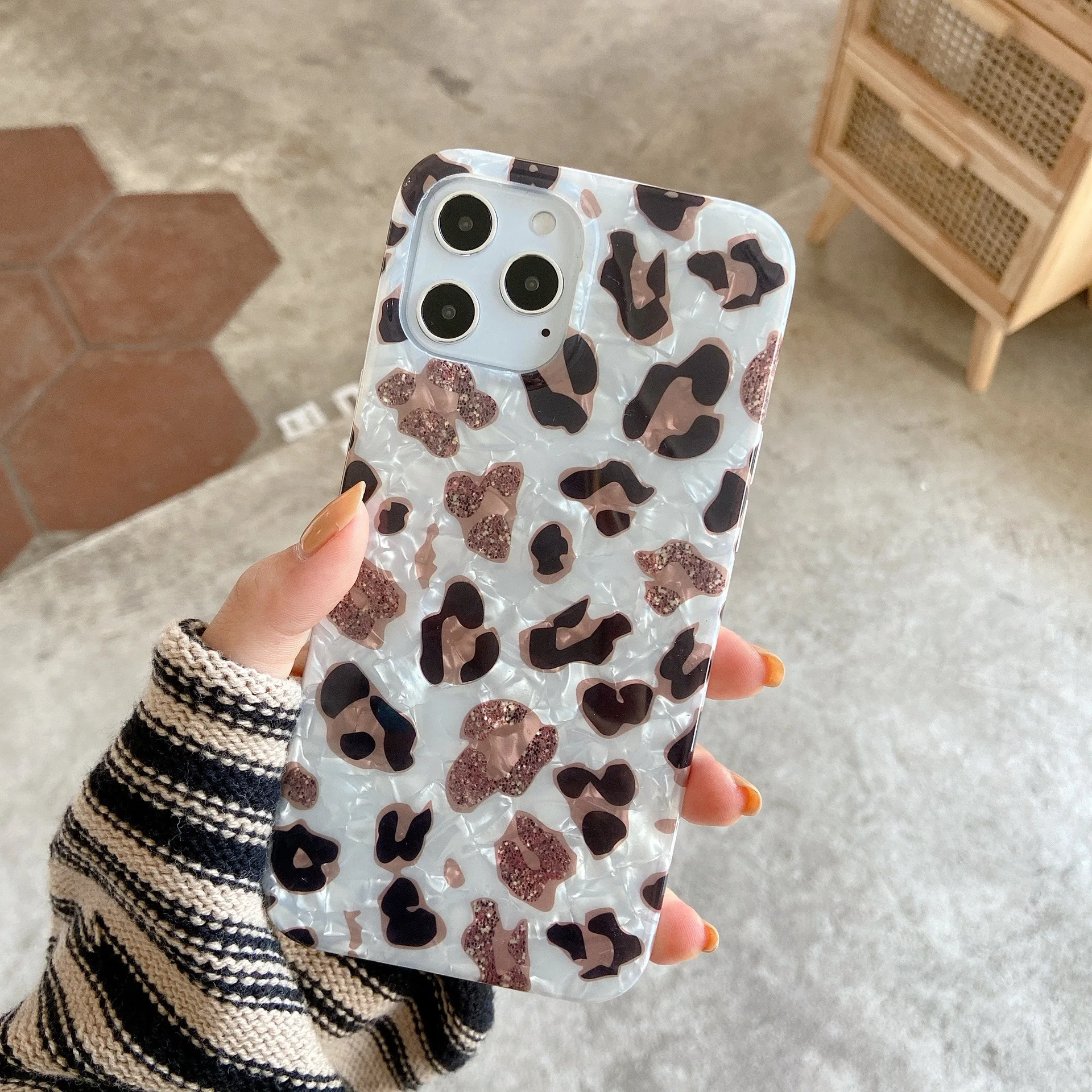 Chic Shell Case Cover for iPhone 13 12 7 8 Plus X XS Max Golden Leopard Phone Case for iPhone 11 Pro Max Cases Leopard